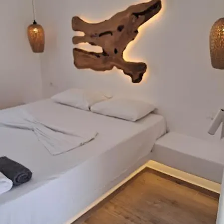 Alexandra Mykonos Port Hotel *