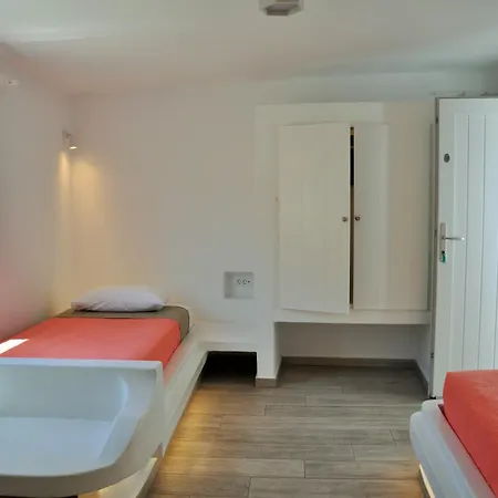 Alexandra Suites & Rooms - Mykonos Port *