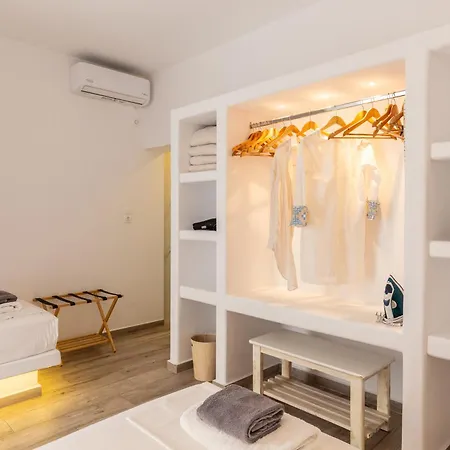Отель Alexandra Suites & Rooms - Mykonos Port Mykonos Town