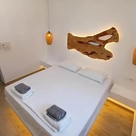 알렉산드라 Mykonos Town